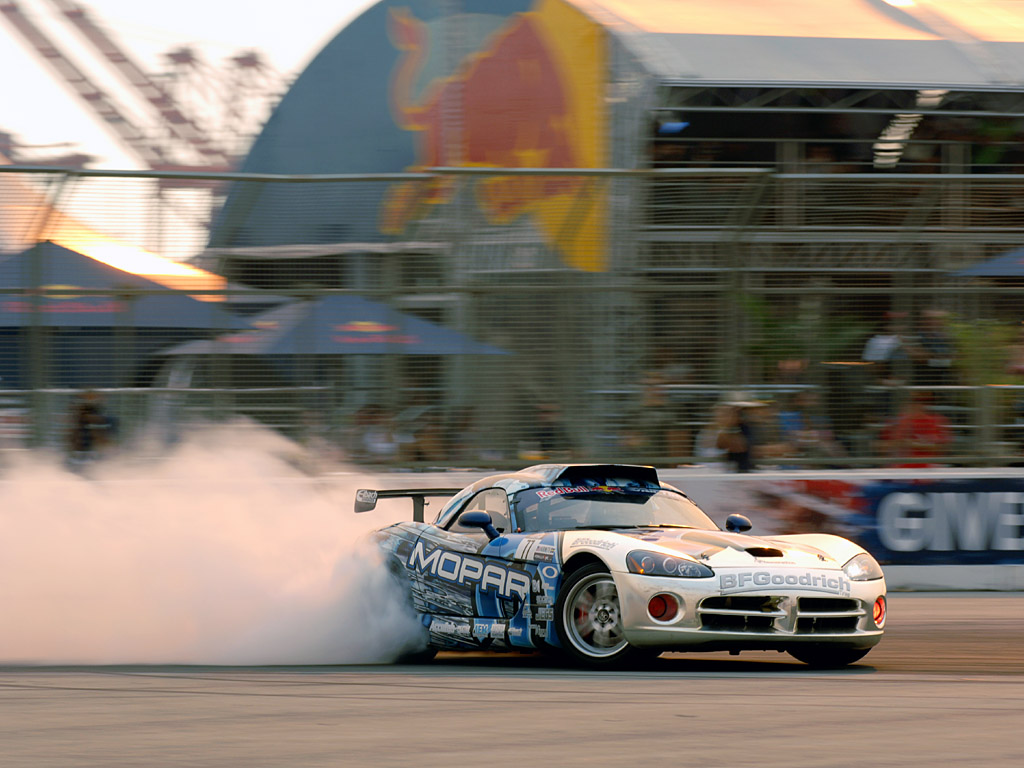 dodge-mopar-drift-viper-srt-10